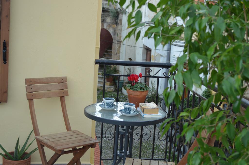 Summer Knights Rhodes City Rom bilde